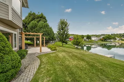 4010 Autumn Lake Court SW, Rochester, MN 55902 - Photo 9