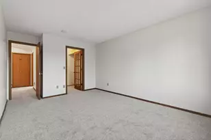 2023 Parkside Dr, Saint Paul, MN 55119 - Photo 15