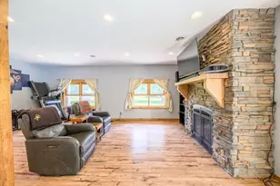 9225 Merrill Rd, Hibbing, MN 55746 - Photo 33