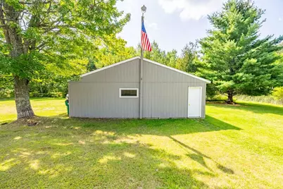 9225 Merrill Road, Hibbing, MN 55746 - Photo 15