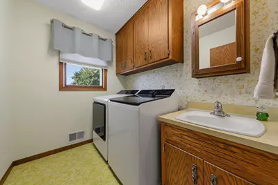 127 Woodcrest Terrace, Le Sueur, MN 56058 - Photo 13
