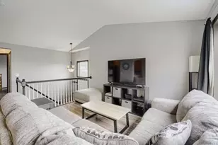 15663 Finch Ave, Apple Valley, MN 55124 - Photo 9