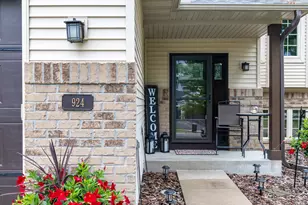 924 Firethorne Trail, Jordan, MN 55352 - Photo 5