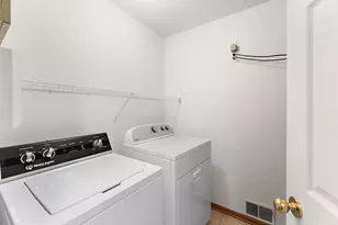 1610 Woodlynn Ave, Maplewood, MN 55109 - Photo 39