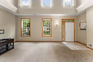 1610 Woodlynn Ave, Maplewood, MN 55109 - Photo 9