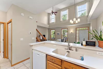 1610 Woodlynn Avenue #3, Maplewood, MN 55109 - Photo 17
