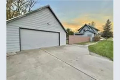 1201 6th Street SW, Willmar, MN 56201 - Photo 3