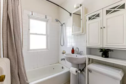 256 Russell Avenue S, Minneapolis, MN 55405 - Photo 33