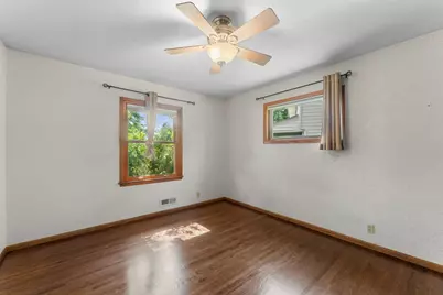 9725 Queen Road, Bloomington, MN 55431 - Photo 17