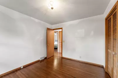 9725 Queen Road, Bloomington, MN 55431 - Photo 13