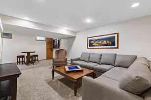 680 Alvarado Ln N, Plymouth, MN 55447 - Photo 37