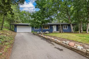 135 Sabra Ct, Apple Valley, MN 55124 - Photo 1