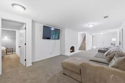 135 Sabra Court, Apple Valley, MN 55124 - Photo 23