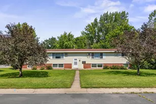 255 6th Ave NE, Hutchinson, MN 55350 - Photo 1