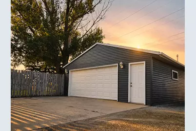 615 Elm Avenue W, Waseca, MN 56093 - Photo 39