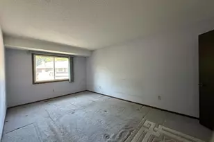 11232 Vessey Cir, Bloomington, MN 55437 - Photo 9