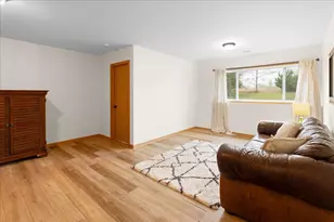 38260 Explorer Cir, North Branch, MN 55056 - Photo 21