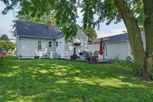 1007 11th Ave NE, Rochester, MN 55906 - Photo 5