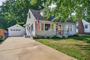 1007 11th Ave NE, Rochester, MN 55906 - Photo 1
