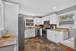 1007 11th Ave NE, Rochester, MN 55906 - Photo 9