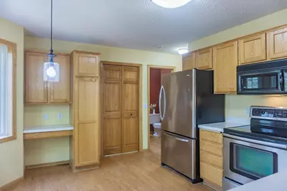 7657 Primrose Place, Chanhassen, MN 55317 - Photo 15