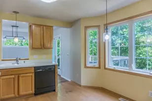 7657 Primrose Pl, Chanhassen, MN 55317 - Photo 17