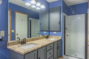7657 Primrose Pl, Chanhassen, MN 55317 - Photo 23
