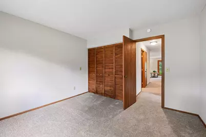 15275 Lesley Lane, Eden Prairie, MN 55346 - Photo 21