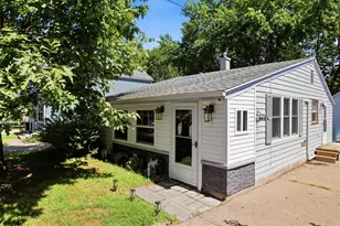 134 Fairfax St, Winona, MN 55987 - Photo 1