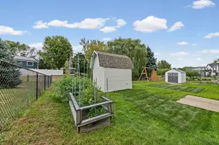 9024 Nevada Ave N, Brooklyn Park, MN 55445 - Photo 25