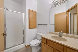 2566 Ellis Ave, Saint Paul, MN 55114 - Photo 27