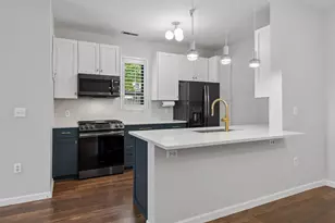 2566 Ellis Ave, Saint Paul, MN 55114 - Photo 9
