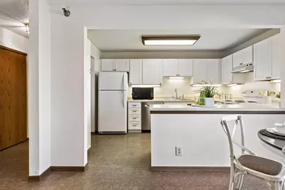 1666 Coffman Street #215, Falcon Heights, MN 55108 - Photo 5