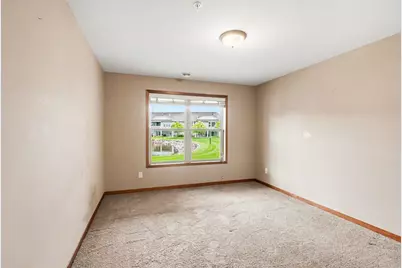 10776 Lyndale Bluffs Trail, Bloomington, MN 55420 - Photo 33