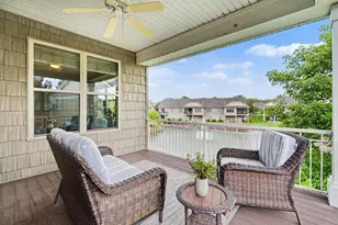 10776 Lyndale Bluffs Trail, Bloomington, MN 55420 - Photo 5