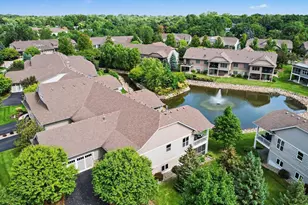 10776 Lyndale Bluffs Trail, Bloomington, MN 55420 - Photo 9