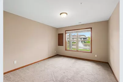 10776 Lyndale Bluffs Trail, Bloomington, MN 55420 - Photo 31