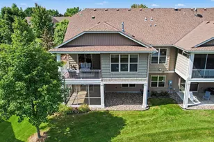 10776 Lyndale Bluffs Trail, Bloomington, MN 55420 - Photo 41