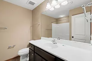 10776 Lyndale Bluffs Trail, Bloomington, MN 55420 - Photo 33