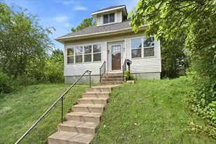 1565 7th St E, Saint Paul, MN 55106 - Photo 1