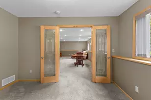 987 Kettle Creek Rd, Eagan, MN 55123 - Photo 27
