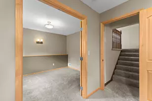 987 Kettle Creek Rd, Eagan, MN 55123 - Photo 25