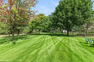 987 Kettle Creek Rd, Eagan, MN 55123 - Photo 39