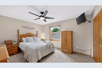 5113 19 1/2 Avenue Lane NW, Rochester, MN 55901 - Photo 15