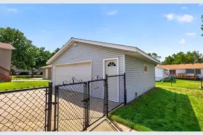 5113 19 1/2 Avenue Lane NW, Rochester, MN 55901 - Photo 33