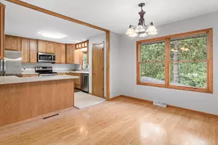 650 93rd St, Roberts, WI 54023 - Photo 5