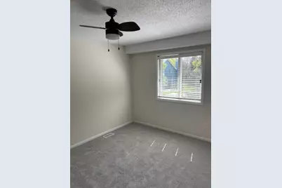 4856 Helena Lane N #11, Oakdale, MN 55128 - Photo 11