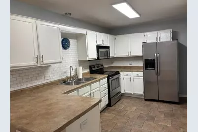 4856 Helena Lane N #11, Oakdale, MN 55128 - Photo 3