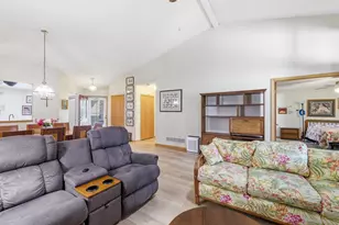 7490 Hinton Park Ave S, Cottage Grove, MN 55016 - Photo 21