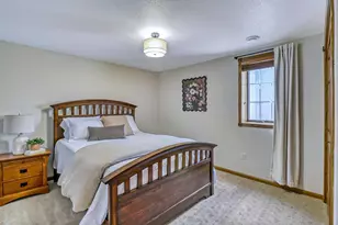 555 Queen's Ct, Moorhead, MN 56560 - Photo 53